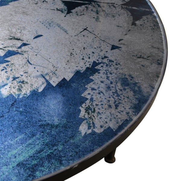 leaf pattern on glass table