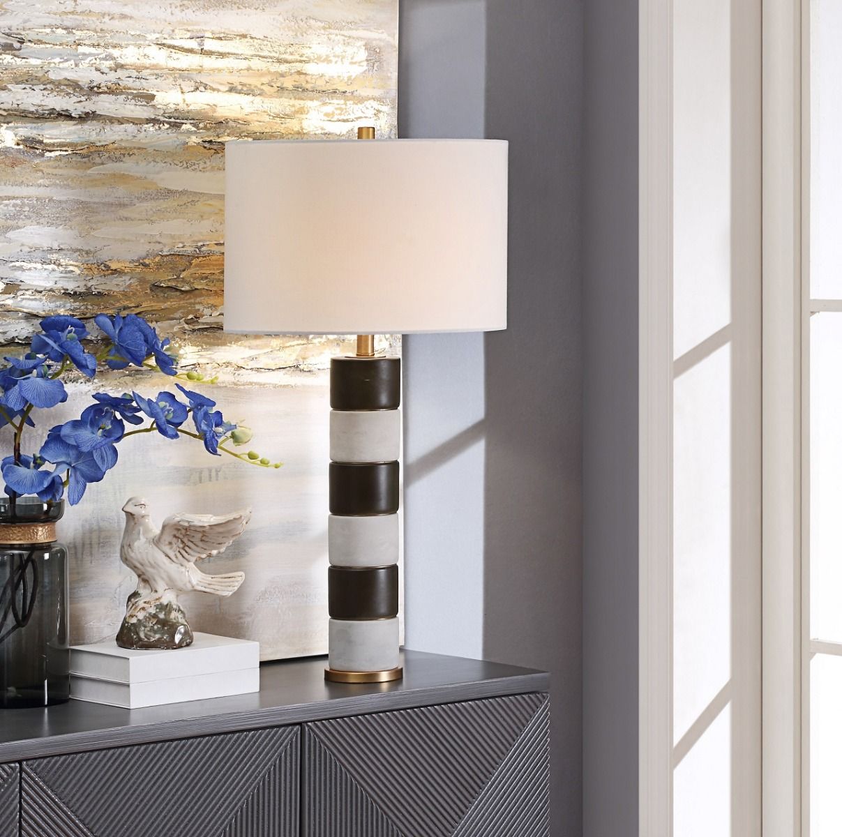aida table lamp on table
